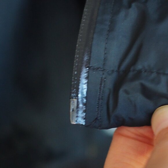 Columbia | Like NEW Men's EvaPOURation Rain Jacket - Picture 5 of 10
